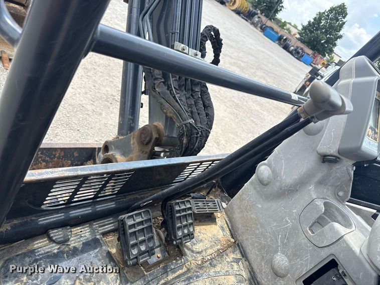 image for item DS4380 2016 John Deere 35G mini excavator