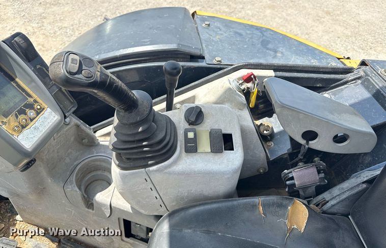 image for item DS4380 2016 John Deere 35G mini excavator