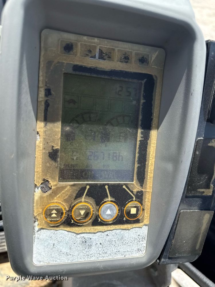 image for item DS4380 2016 John Deere 35G mini excavator