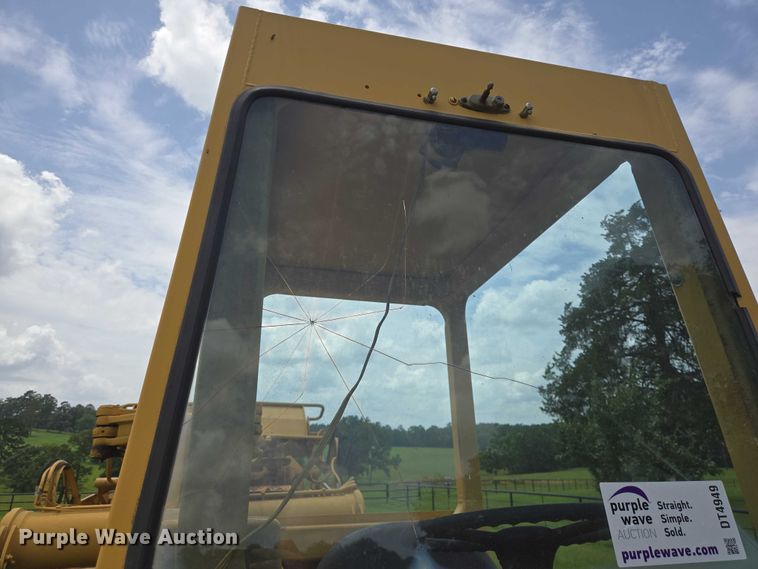 image for item DT4949 1977 Caterpillar 613B scraper