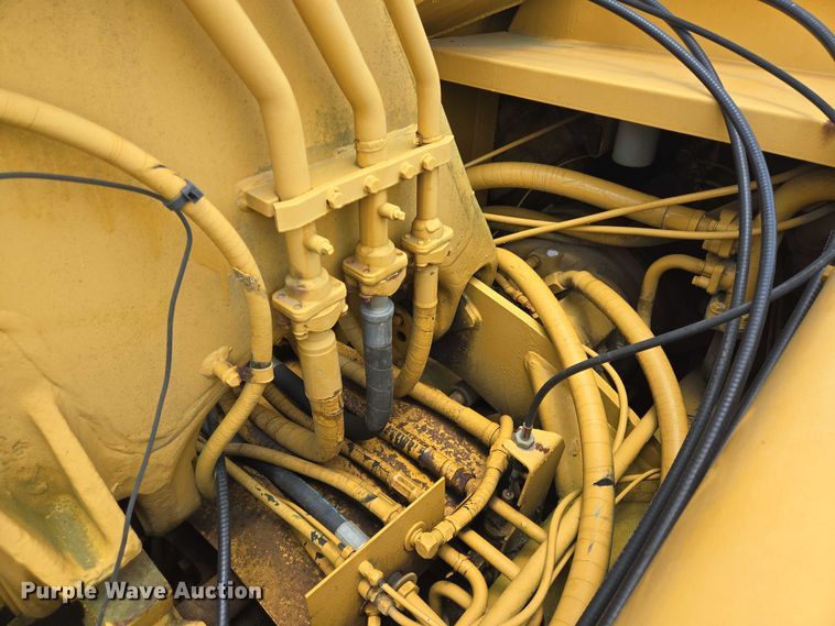 image for item DT4949 1977 Caterpillar 613B scraper