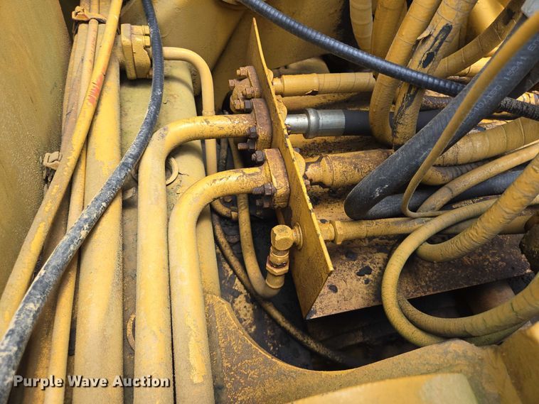 image for item DT4949 1977 Caterpillar 613B scraper