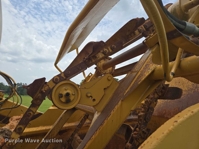 image for item DT4949 1977 Caterpillar 613B scraper