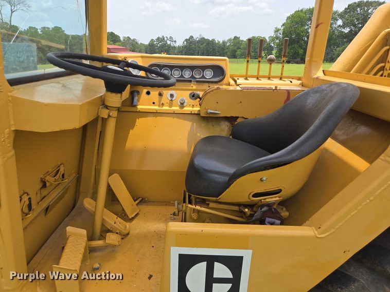 image for item DT4949 1977 Caterpillar 613B scraper