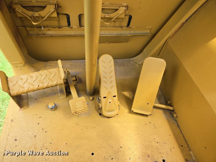 image for item DT4949 1977 Caterpillar 613B scraper