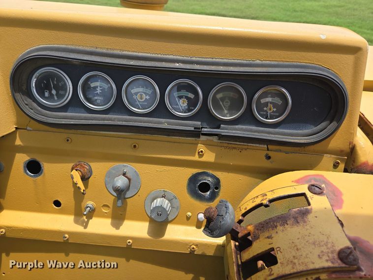 image for item DT4949 1977 Caterpillar 613B scraper