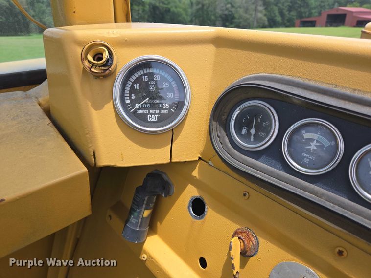 image for item DT4949 1977 Caterpillar 613B scraper