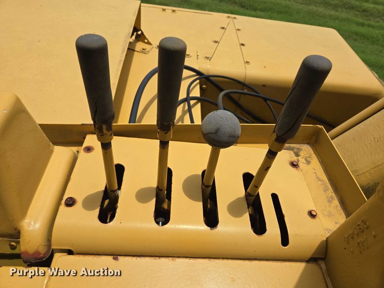 image for item DT4949 1977 Caterpillar 613B scraper