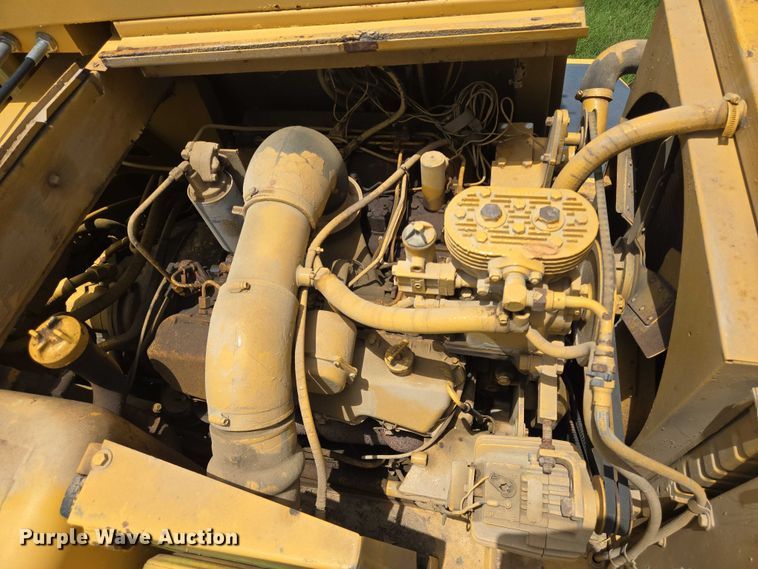 image for item DT4949 1977 Caterpillar 613B scraper