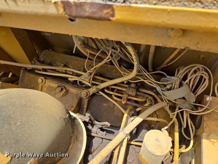 image for item DT4949 1977 Caterpillar 613B scraper