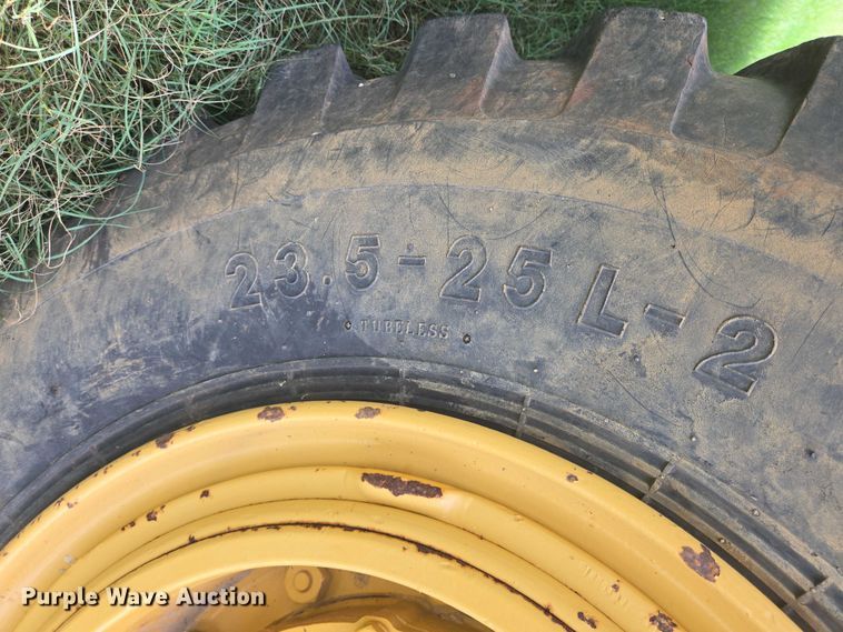 image for item DT4949 1977 Caterpillar 613B scraper