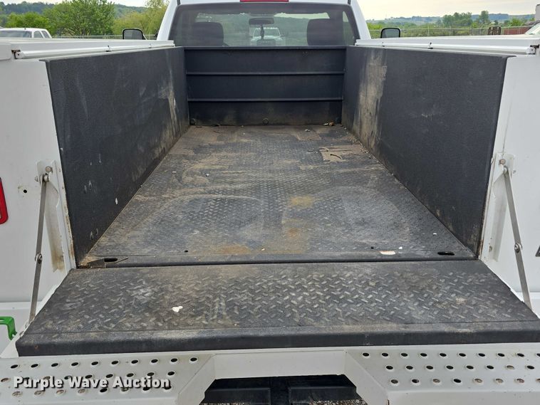 image for item DT6904 2010 Dodge Ram 2500 utility bed pickup truck