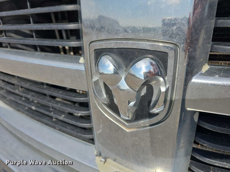 image for item DT6904 2010 Dodge Ram 2500 utility bed pickup truck