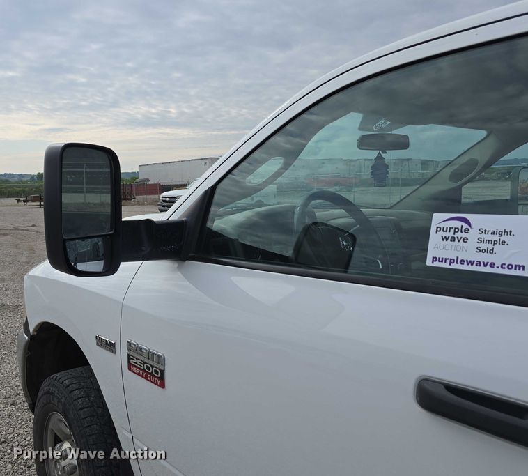 image for item DT6904 2010 Dodge Ram 2500 utility bed pickup truck