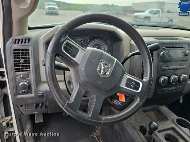 image for item DT6904 2010 Dodge Ram 2500 utility bed pickup truck