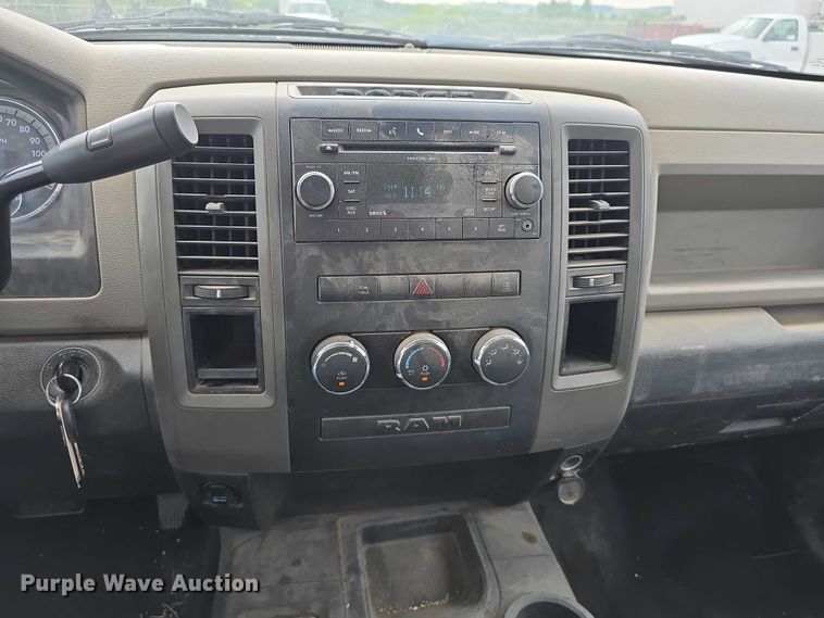 image for item DT6904 2010 Dodge Ram 2500 utility bed pickup truck