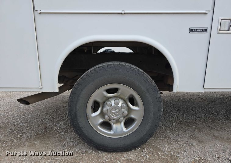 image for item DT6904 2010 Dodge Ram 2500 utility bed pickup truck