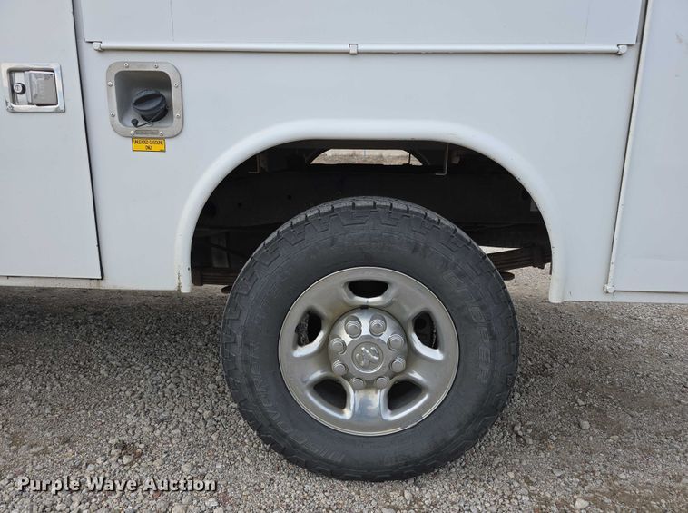 image for item DT6904 2010 Dodge Ram 2500 utility bed pickup truck