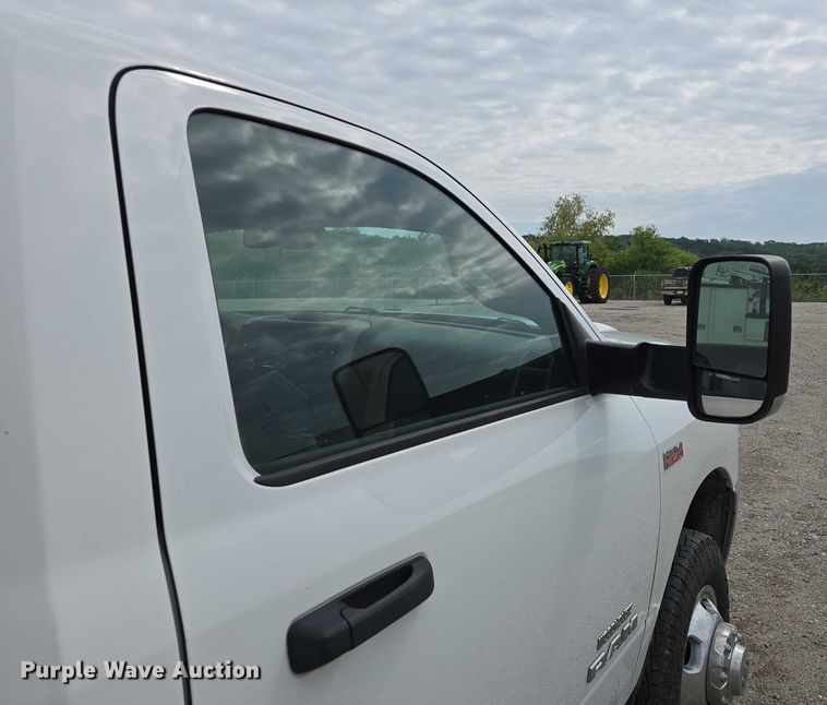 image for item DT6906 2021 Dodge Ram 3500  utility bed pickup truck