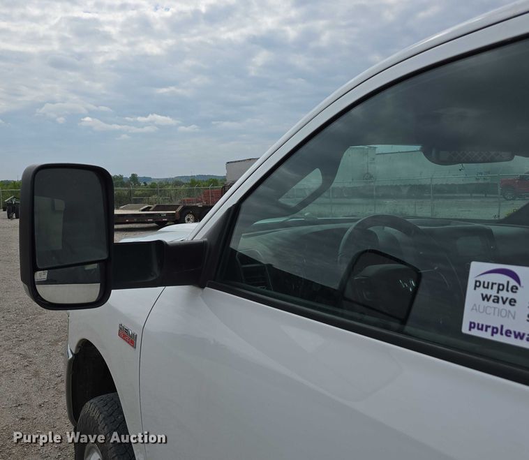 image for item DT6906 2021 Dodge Ram 3500  utility bed pickup truck