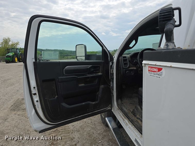 image for item DT6906 2021 Dodge Ram 3500  utility bed pickup truck