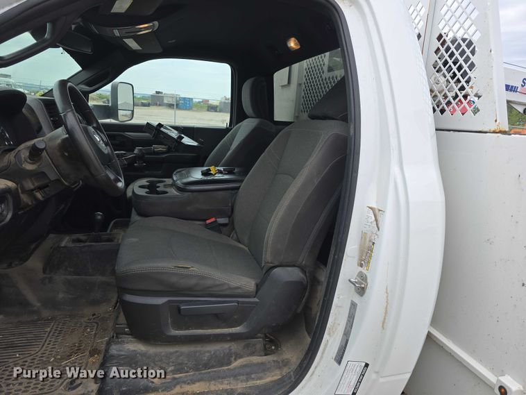 image for item DT6906 2021 Dodge Ram 3500  utility bed pickup truck