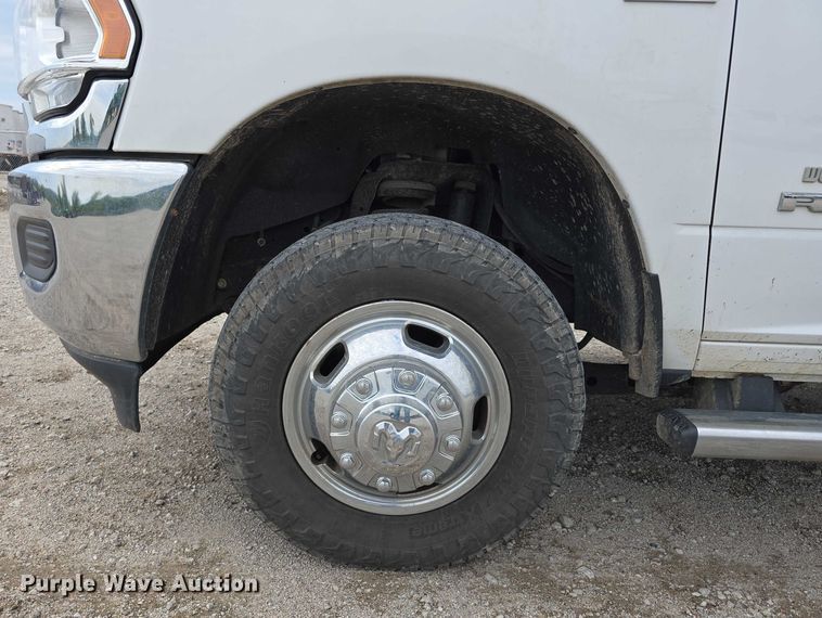 image for item DT6906 2021 Dodge Ram 3500  utility bed pickup truck