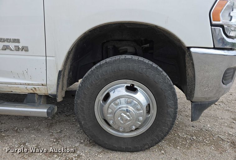 image for item DT6906 2021 Dodge Ram 3500  utility bed pickup truck