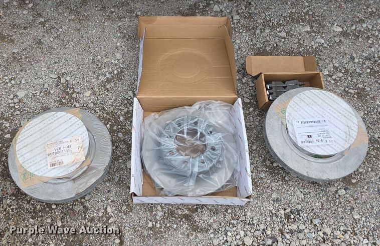 image for item DT6906 2021 Dodge Ram 3500  utility bed pickup truck