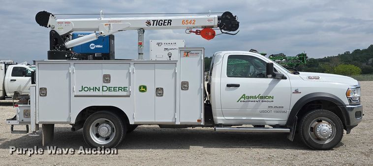 image for item DT6908 2021 Dodge Ram 5500 utility / service truck