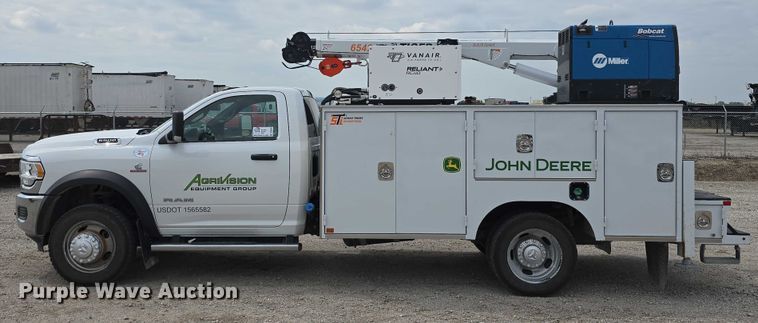 image for item DT6908 2021 Dodge Ram 5500 utility / service truck