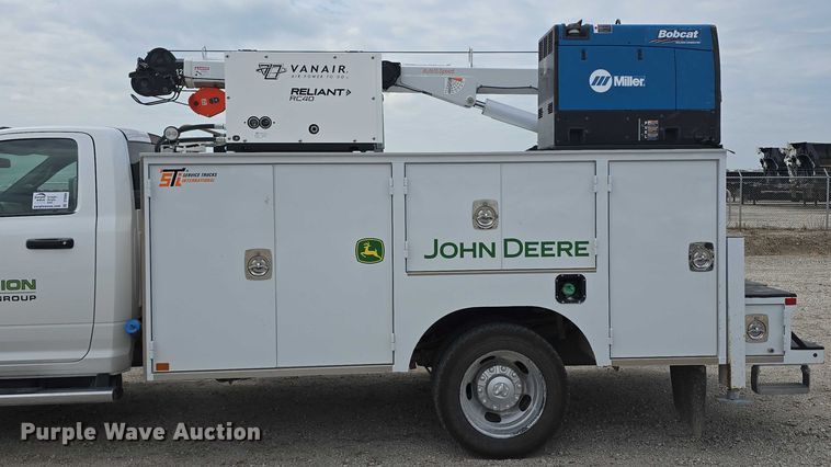 image for item DT6908 2021 Dodge Ram 5500 utility / service truck