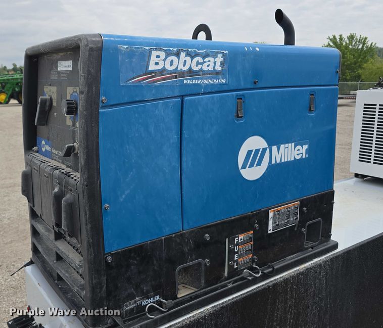 image for item DT6908 2021 Dodge Ram 5500 utility / service truck