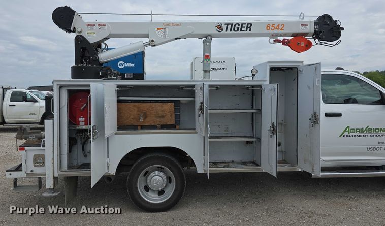 image for item DT6908 2021 Dodge Ram 5500 utility / service truck