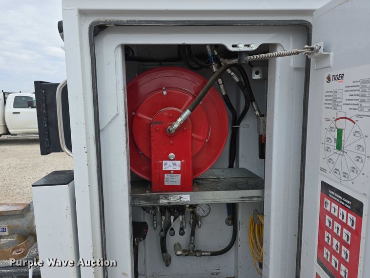 image for item DT6908 2021 Dodge Ram 5500 utility / service truck