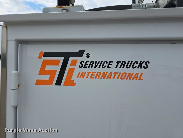 image for item DT6908 2021 Dodge Ram 5500 utility / service truck