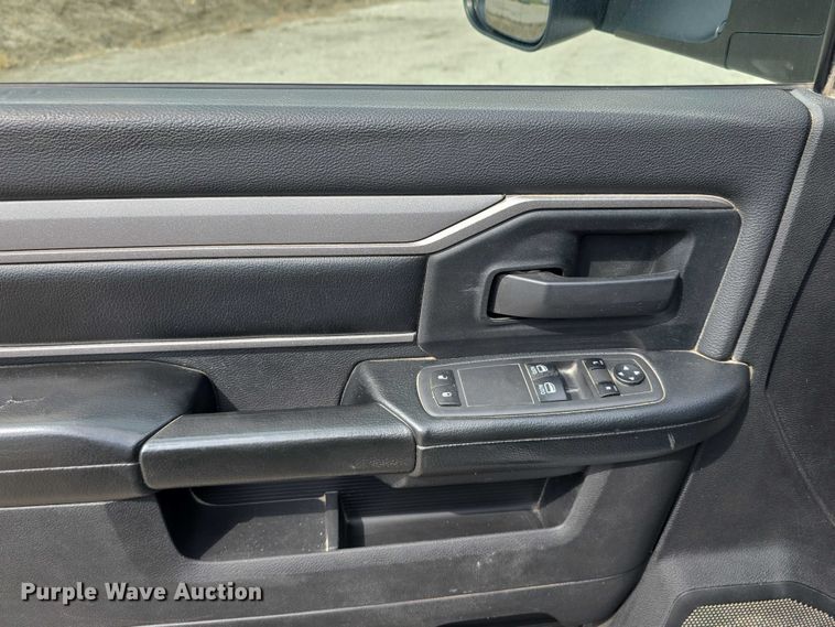 image for item DT6909 2021 Dodge  Ram 3500 utility bed pickup truck