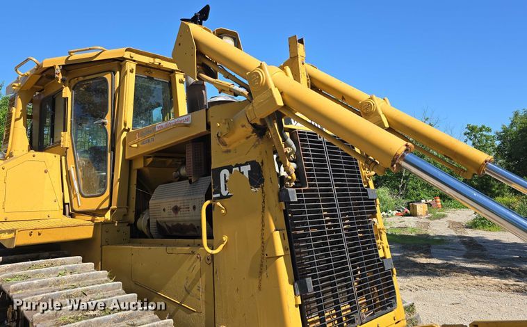 image for item DT6969 1994 Caterpillar D8N crawler tractor