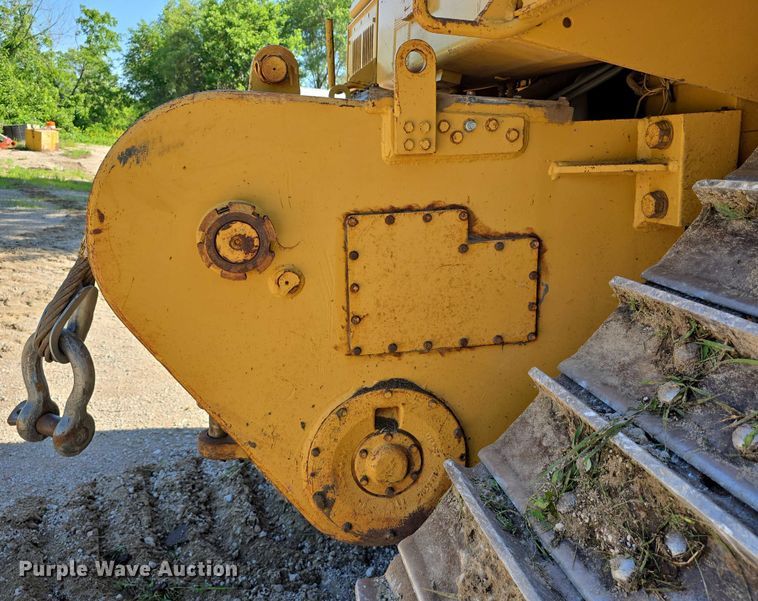 image for item DT6969 1994 Caterpillar D8N crawler tractor