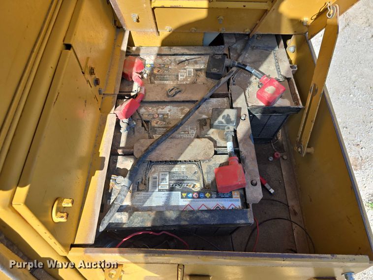 image for item DT6969 1994 Caterpillar D8N crawler tractor