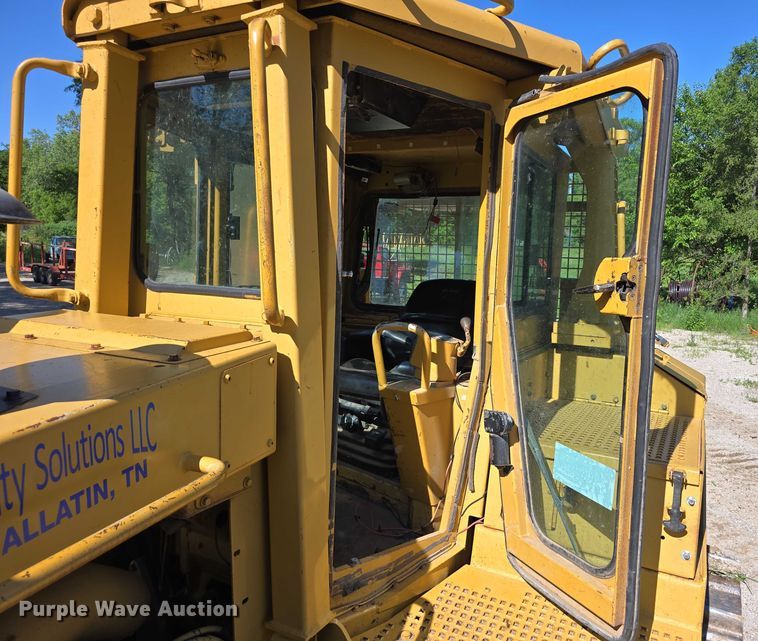 image for item DT6969 1994 Caterpillar D8N crawler tractor