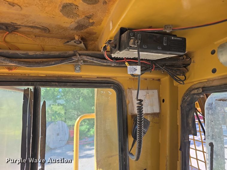 image for item DT6969 1994 Caterpillar D8N crawler tractor