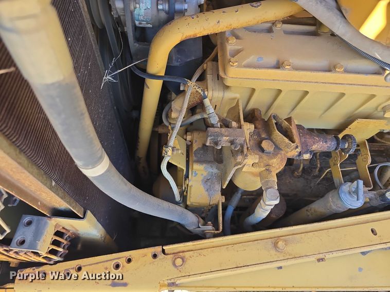 image for item DT6969 1994 Caterpillar D8N crawler tractor