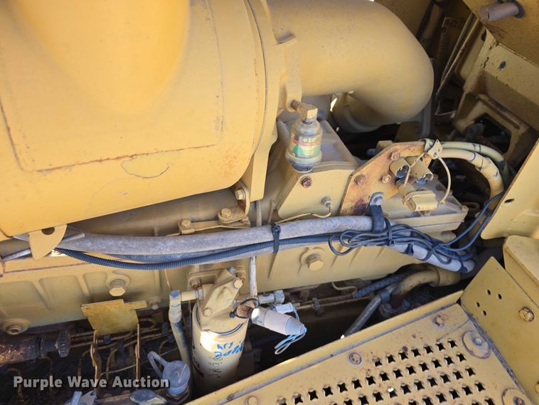 image for item DT6969 1994 Caterpillar D8N crawler tractor