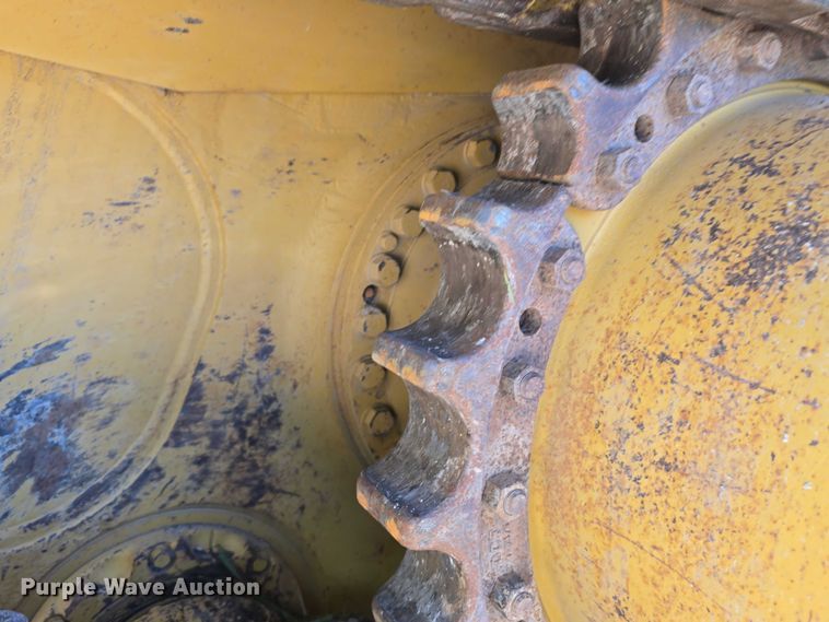 image for item DT6969 1994 Caterpillar D8N crawler tractor