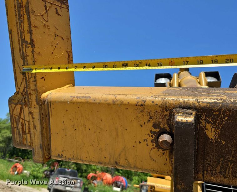 image for item DT6970 1990 Caterpillar D8N cable plow