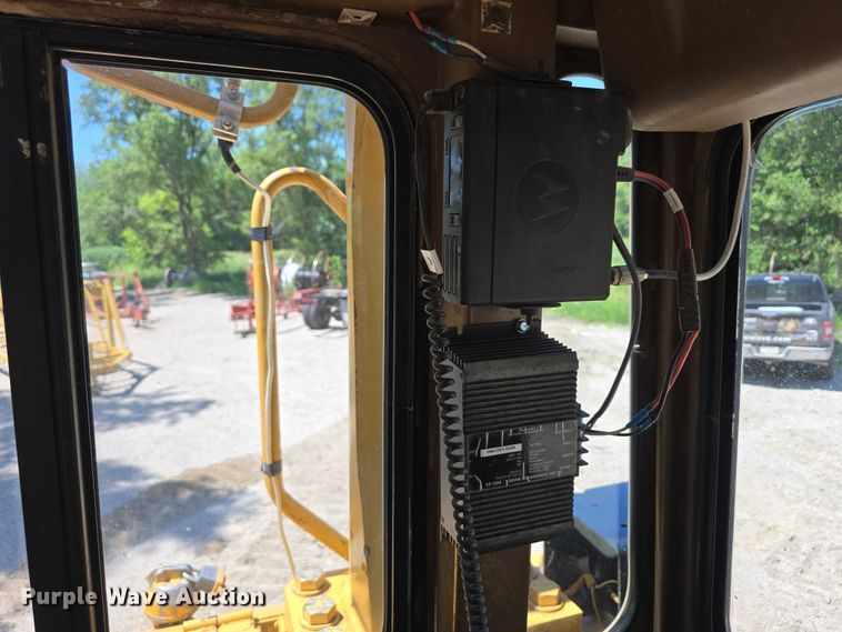 image for item DT6970 1990 Caterpillar D8N cable plow