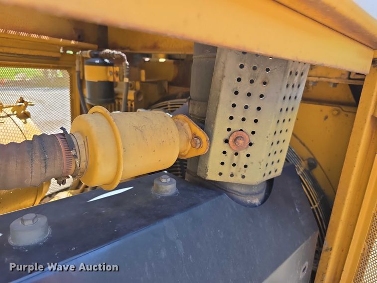 image for item DT6970 1990 Caterpillar D8N cable plow