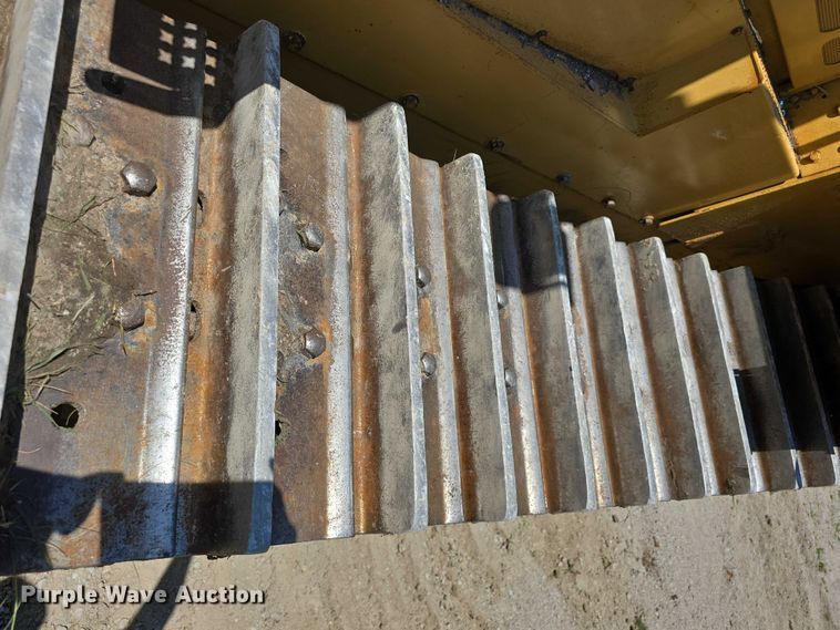 image for item DT6970 1990 Caterpillar D8N cable plow