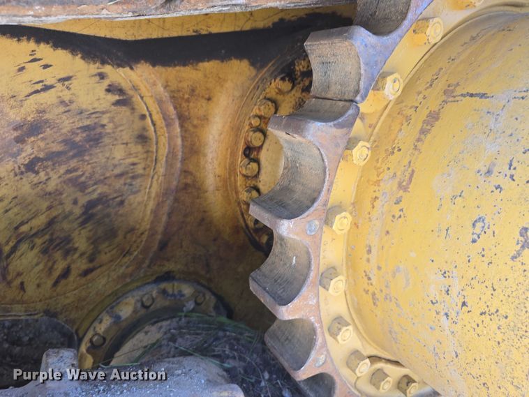 image for item DT6970 1990 Caterpillar D8N cable plow